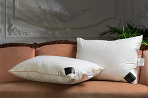 Импортная швейцарская подушка "Trois Couronnes Clima Night Goose Down Pillow"